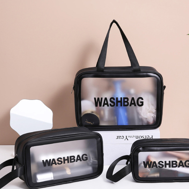 Cosmetic & Toiletry Bags