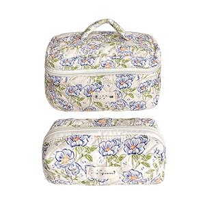 Cosmetic & Toiletry Bags